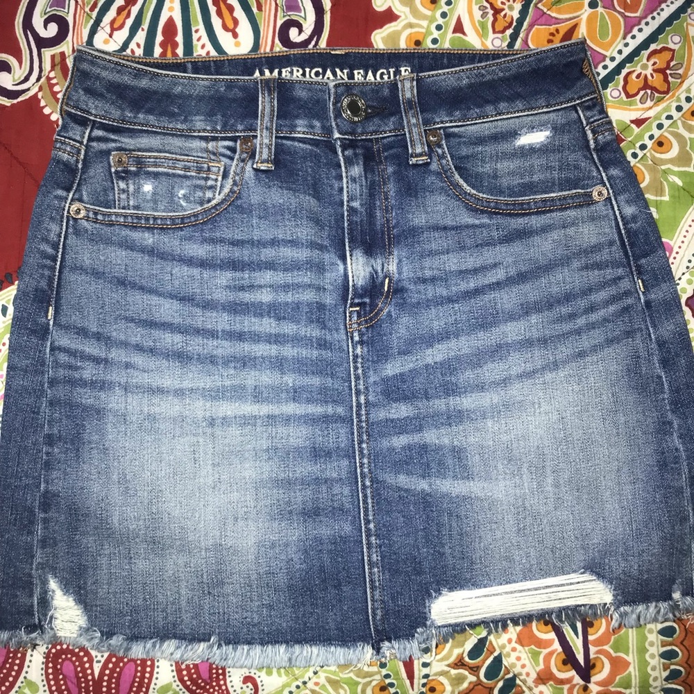 AE blue denim skirt❣️